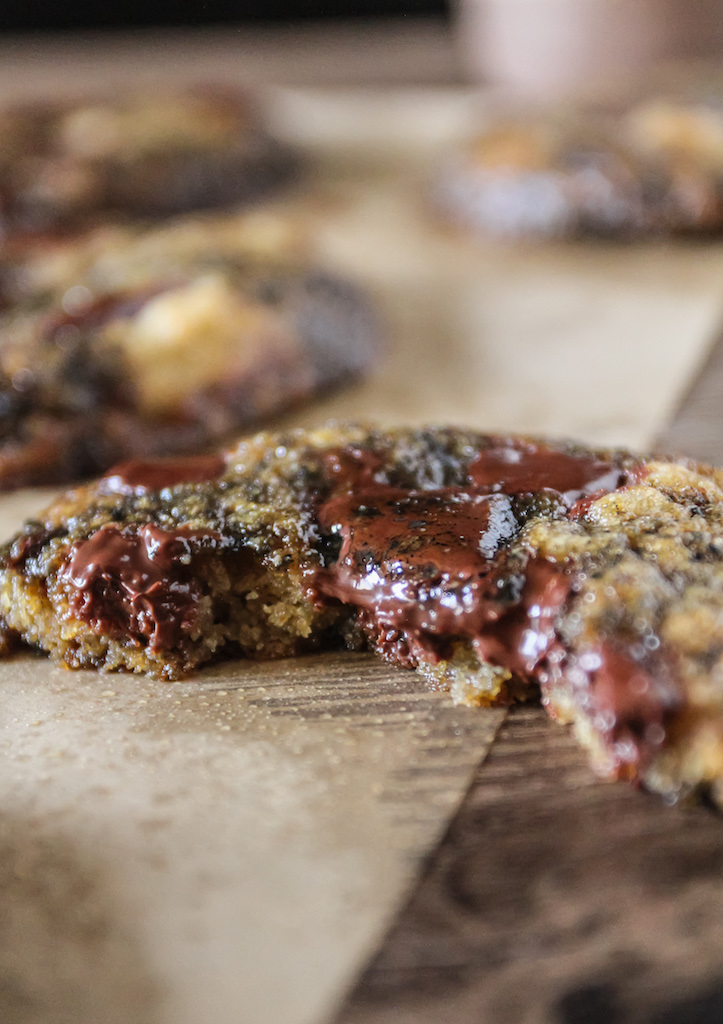 Vegan Black Sesame Caramel Chocolate Chip Cookies